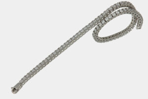 Bracciale donna tennis oro bianco zirconi - Gioielleria Casavola di Noci - idee regalo per compleanno importante