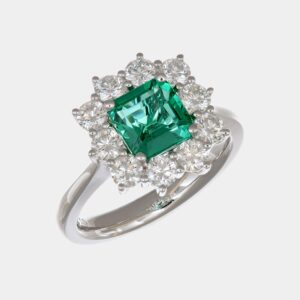 Anello rosetta smeraldo 1.46 ct Prestige White - Gioielleria Casavola di Noci - gioiello in oro bianco 18 carati con diamanti - idee regalo compleanno 50 anni moglie